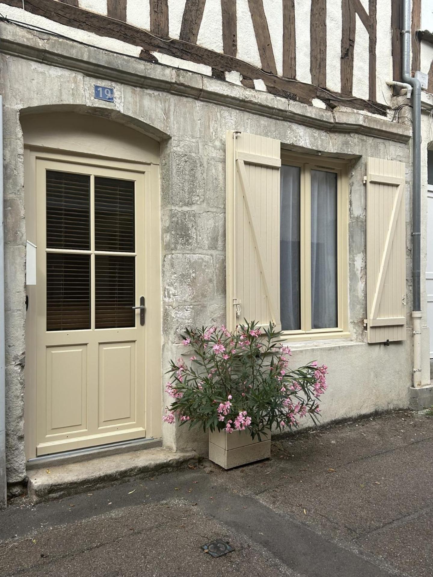 L'Annexe De L'Abbaye Apartman Auxerre Kültér fotó